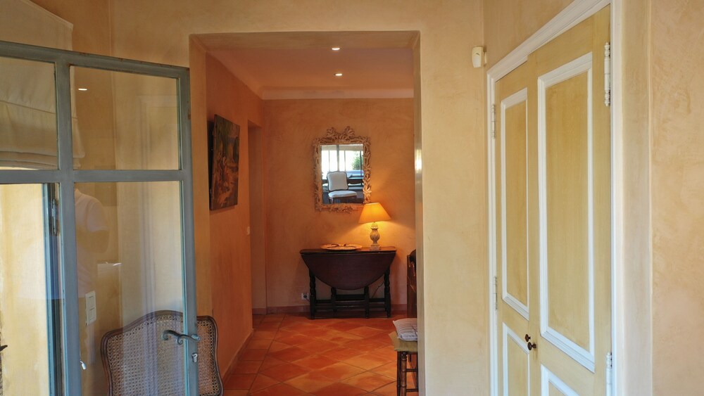 Nice Airport (NCE) Airport transportation