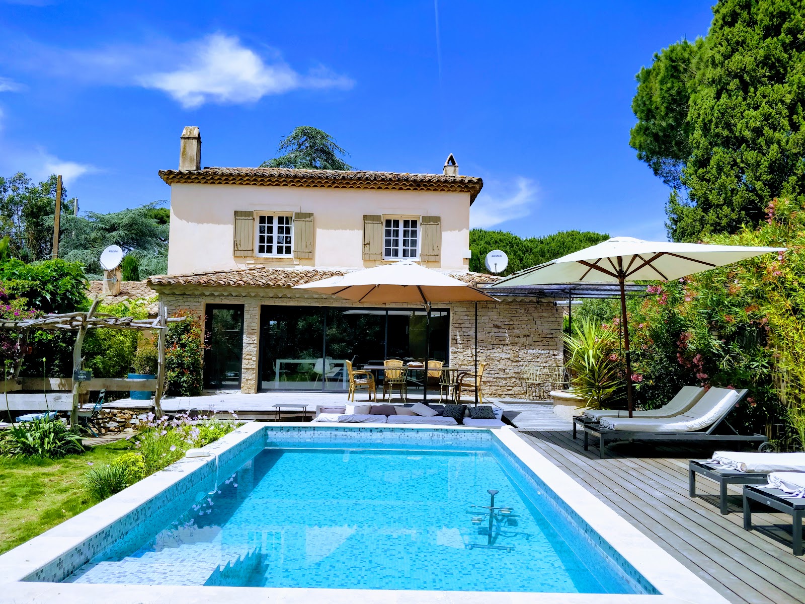 Nice Airport (NCE) Airport transportation