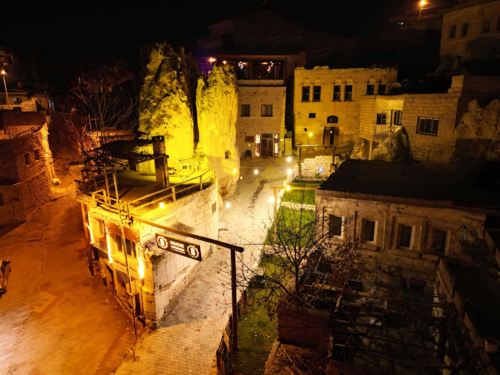 Kayseri Airport (ASR) Airport transportation