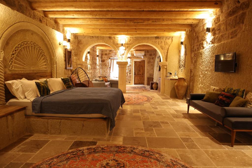 Kayseri Airport (ASR) Airport transportation