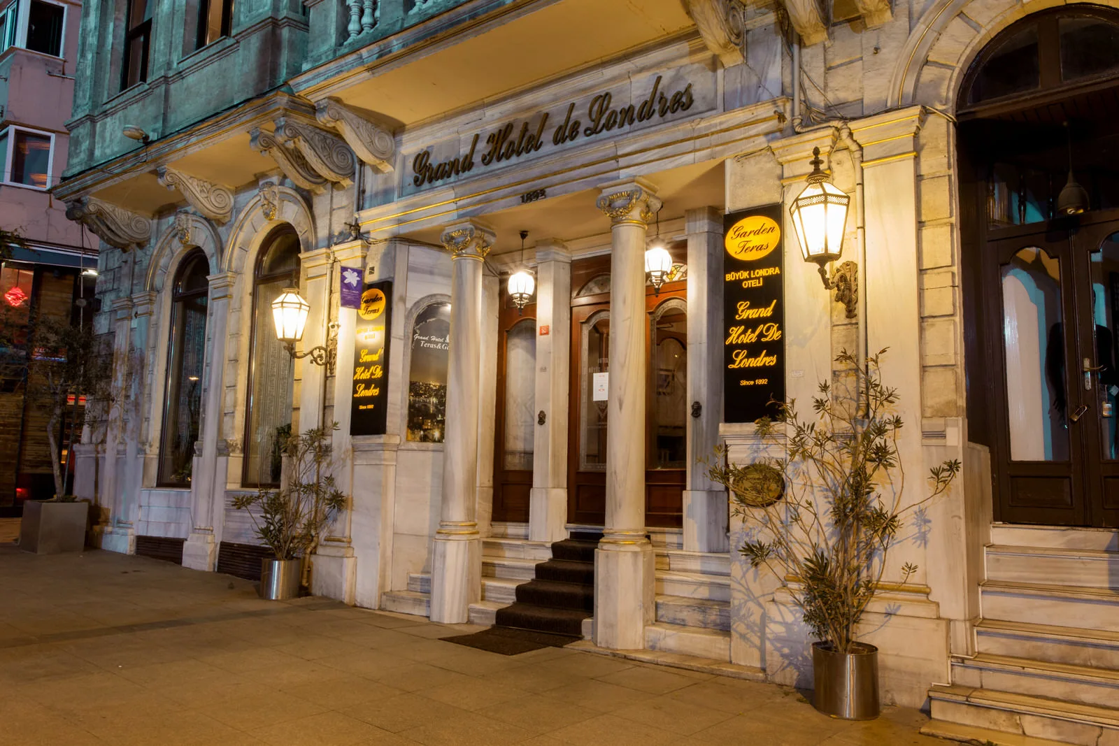 Aeropuerto De Estambul (IST) Airport transportation