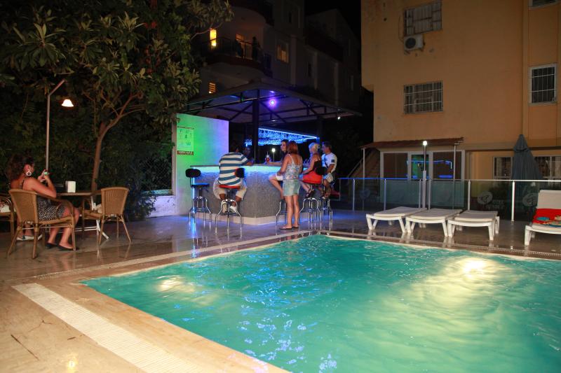 Antalya Airport (AYT) Airport transportation