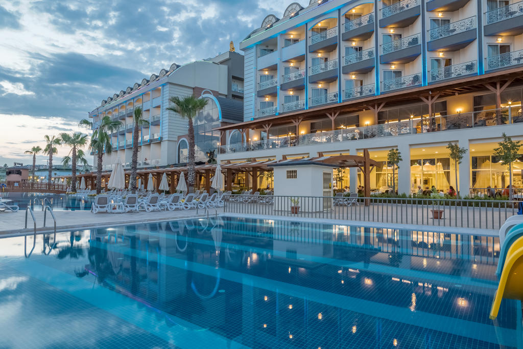 Antalya Airport (AYT) Airport transportation