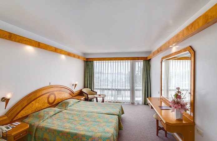 Antalya Airport (AYT) Airport transportation