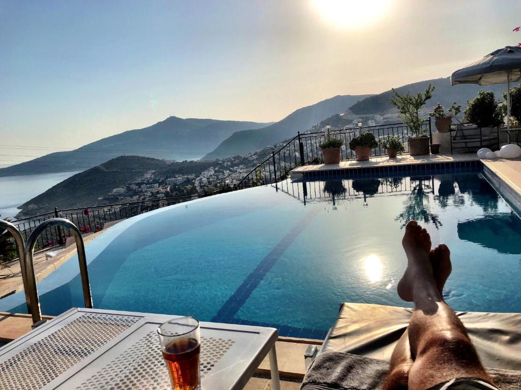 Antalya Airport (AYT) Airport transportation