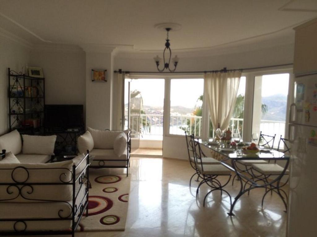 Antalya Airport (AYT) Airport transportation