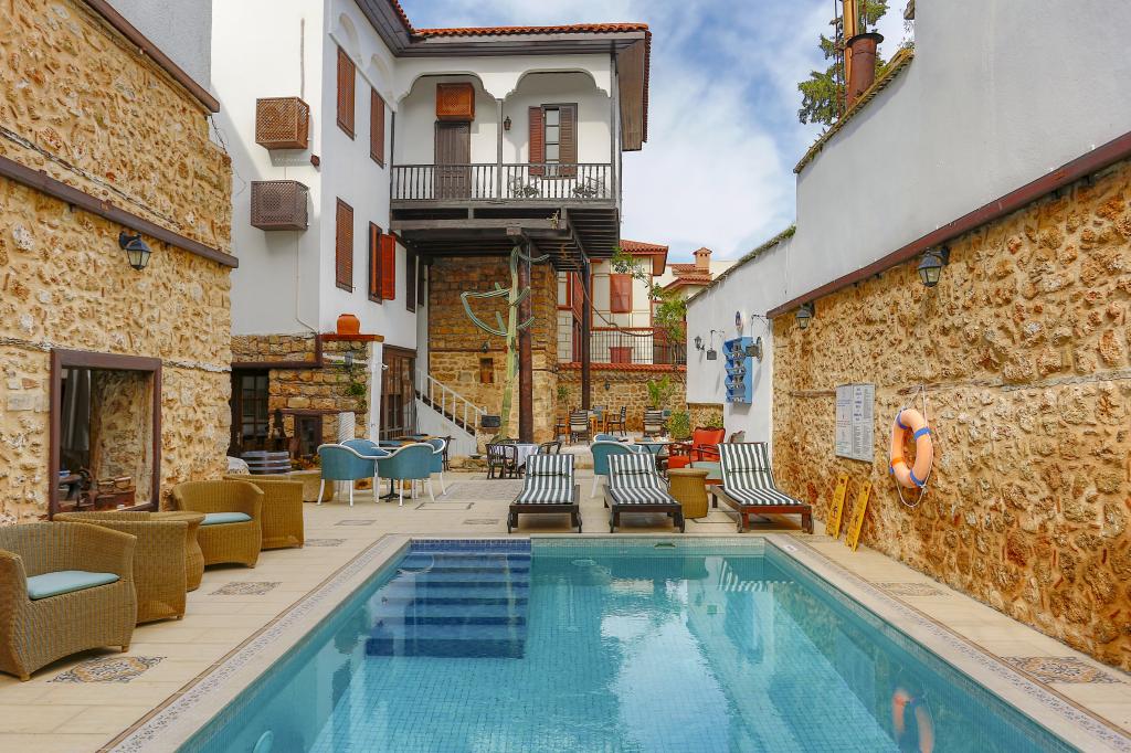 Antalya Airport (AYT) Airport transportation