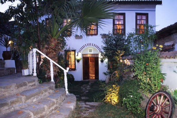 Izmir Airport (ADB) Airport transportation