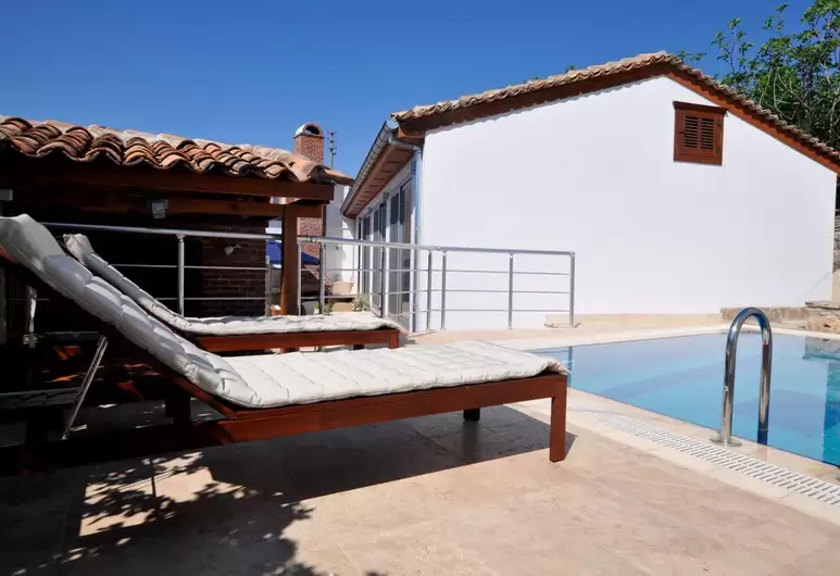 Izmir Airport (ADB) Airport transportation