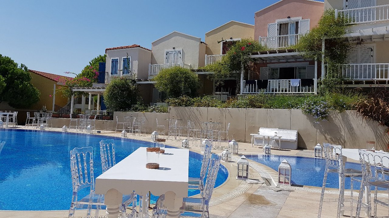 Izmir Airport (ADB) Airport transportation