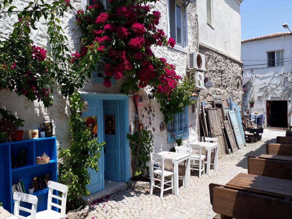 Izmir Airport (ADB) Airport transportation