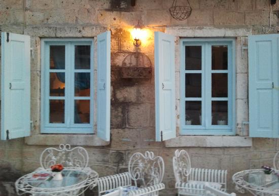 Izmir Airport (ADB) Airport transportation