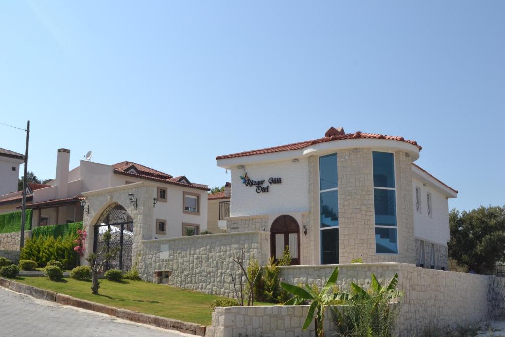 Izmir Airport (ADB) Airport transportation