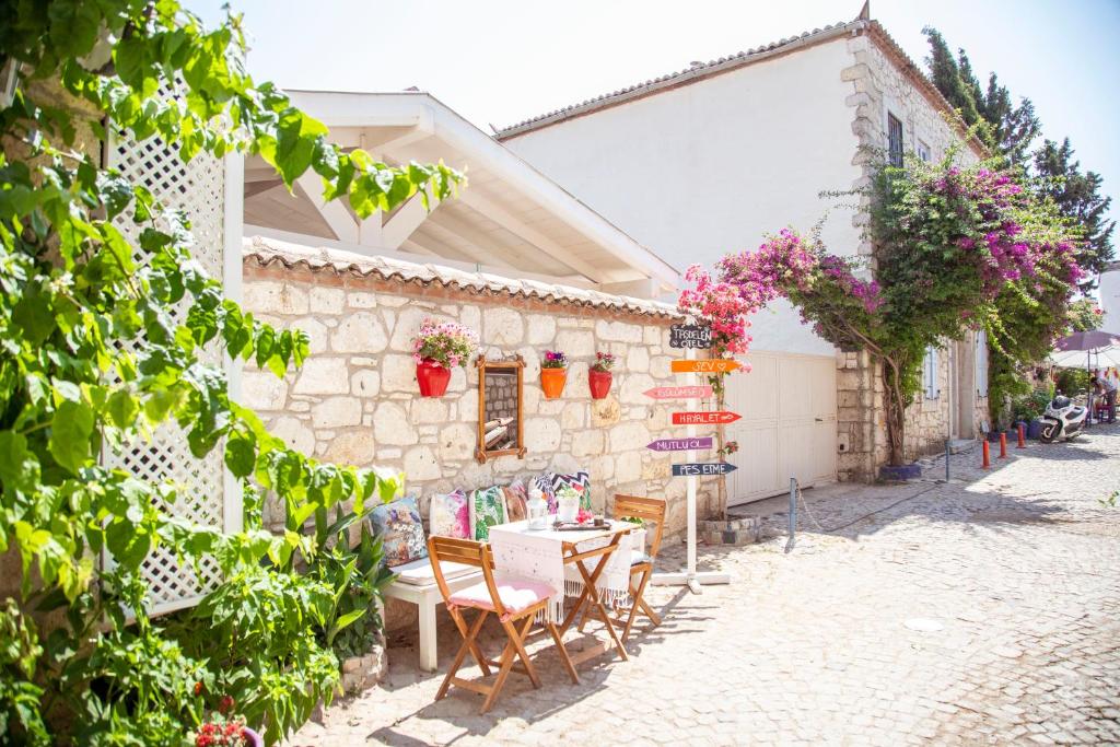 Izmir Airport (ADB) Airport transportation