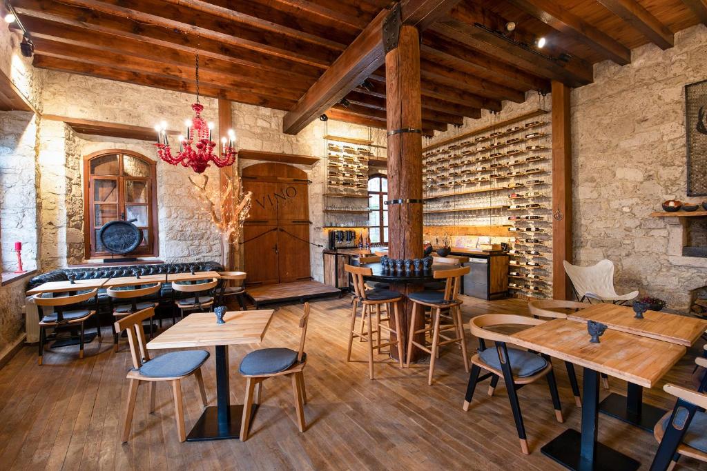 Izmir Airport (ADB) Airport transportation