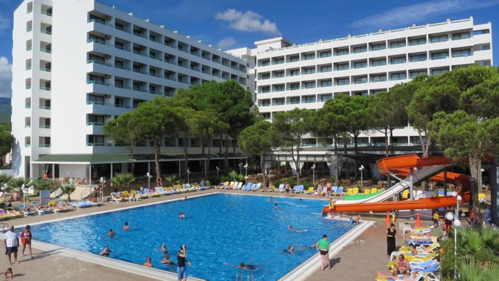 Izmir Airport (ADB) Airport transportation