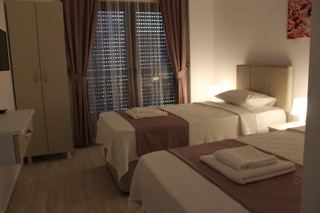 Izmir Airport (ADB) Airport transportation