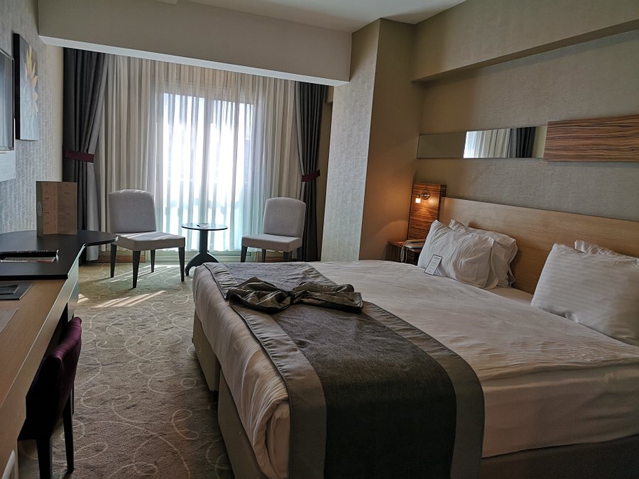 Izmir Airport (ADB) Airport transportation