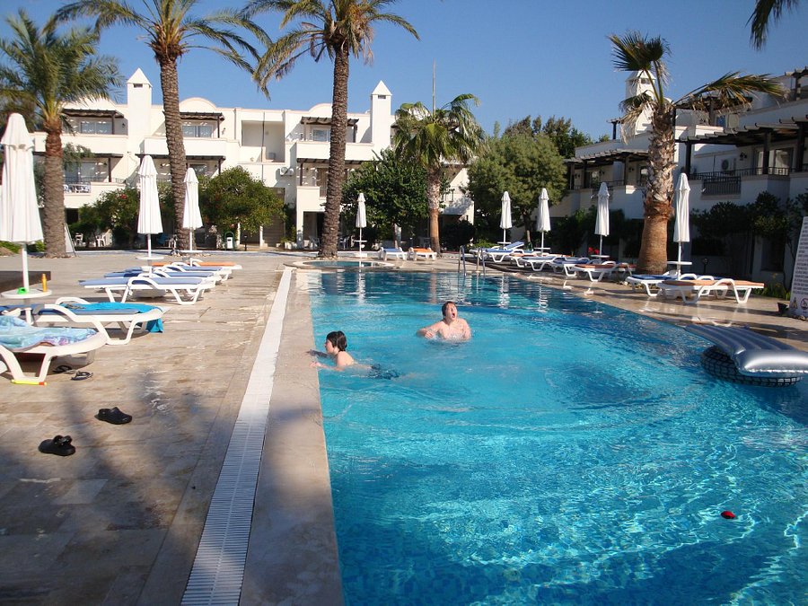 Bodrum Airport (BJV) Airport transportation