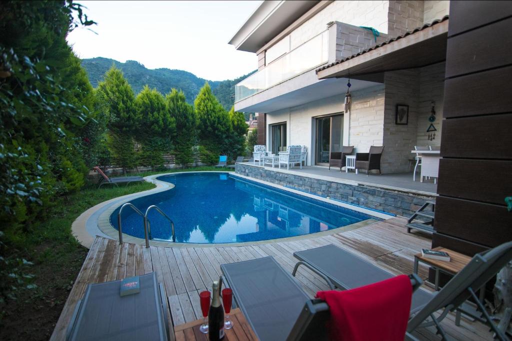 Flughafen Dalaman (DLM) Airport transportation