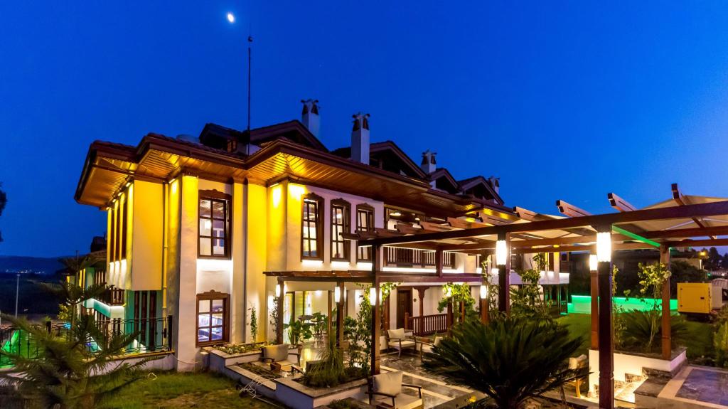 Аэропорт Даламан (DLM) Airport transportation