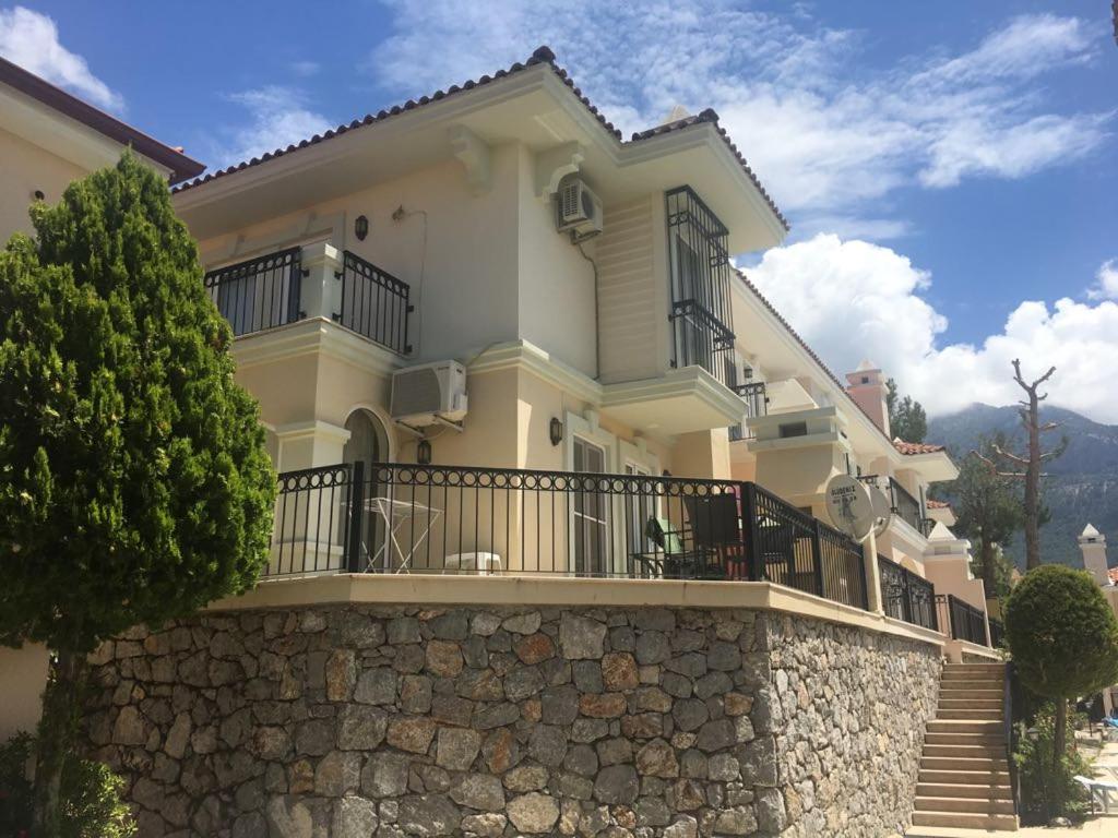 Аэропорт Даламан (DLM) Airport transportation