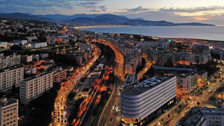  Get From B&B Hotel Nice Aéroport Arenas