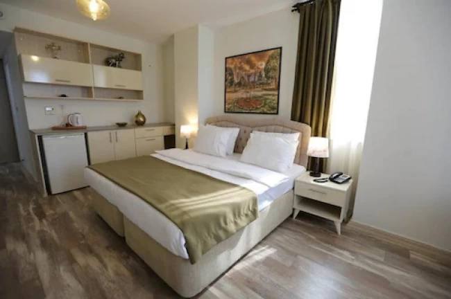  Get From Alpha Suit Hotel