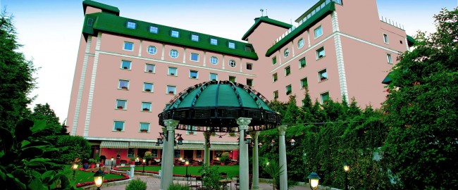  Get From The Green Park Hotel Merter