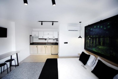  Get From Ada Apart Hotel