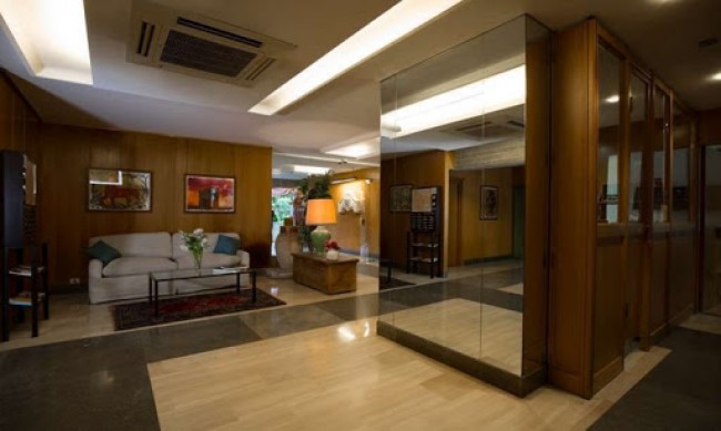  Get From Marbela suit hotel