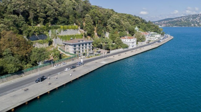  Get From The Central Palace Hotel Bosphorus